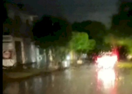 Ponta Porã tem chuvas intensas e ventos fortes durante a madrugada nesta segunda