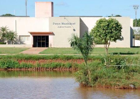 Prefeitura e C&acirc;mara  de Batayporã abrem concursos com sal&aacute;rios de at&eacute; R$ 16,8 mil