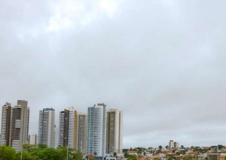 Sexta come&ccedil;a com c&eacute;u nublado e chuva forte pode chegar no domingo