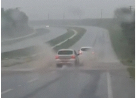 Com alerta de tempestade em MS, chuva forte chega a Nova Andradina e Batayporã