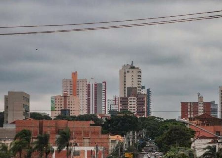Tempo segue instável em MS, com chuva e queda de temperatura