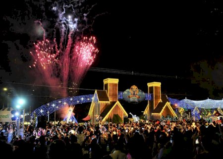 Cidade do Natal encolhe e vira \'Vila do Natal\' no Centro da Capital