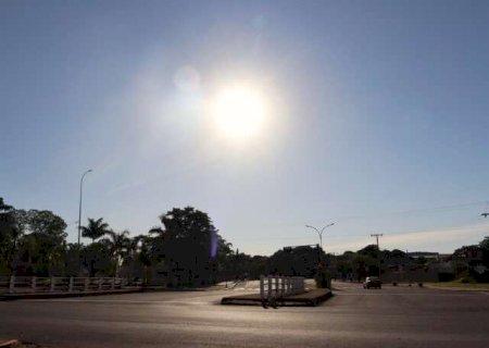 Domingo será quente, com possibilidade de chuva e rajadas de vento
