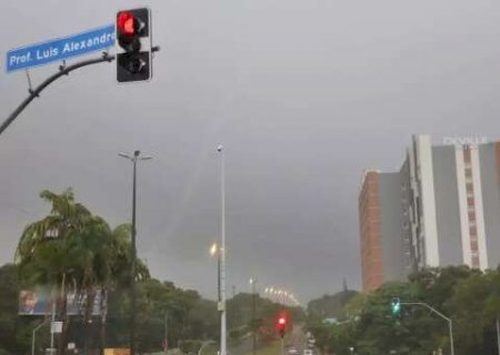 Tempo severo poder&aacute; come&ccedil;ar na tarde de domingo em MS