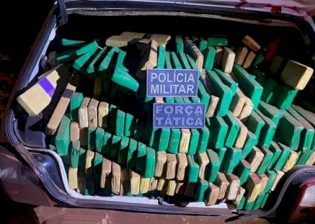 PM apreende mais de 640 quilos de drogas em Uno abandonado em Juti