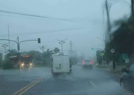 Faltando 15 dias para o fim do ano, chuva em 2025 é mais que dobro de 2024