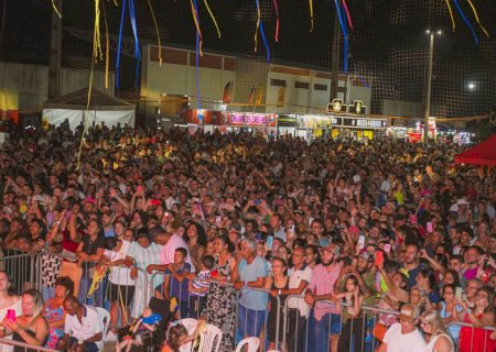 Shows históricos marcam os 67 anos de Nova Andradina com duas noites de público recorde