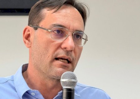 Prefeito de Nova Andradina apresenta balanço do primeiro ano de mandato em coletiva de imprensa
