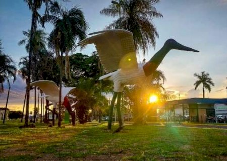 &Uacute;ltimo domingo do ano tem m&aacute;xima de 39 &deg;C e alerta de chuvas intensas