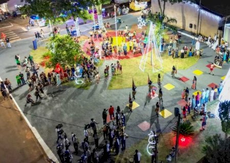 JATEÍ Natal de Luz em Nova Esperança: Distrito recebe Mamãe e Papai Noel e comitiva