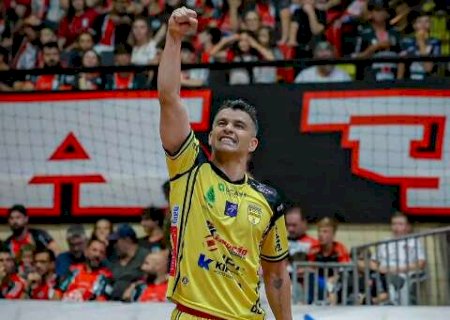 Marc&ecirc;nio marca no fim e garante empate do Jaragu&aacute; com Corinthians