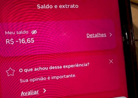 Mais da metade dos servidores p&uacute;blicos do Estado deve aos bancos