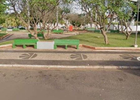Troca de tiros em pra&ccedil;a termina com homem morto por tr&ecirc;s disparos em Miranda