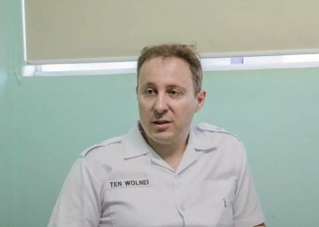 Após adiamento, 1ª cirurgia que trata lesão na medula deve durar 40 minutos