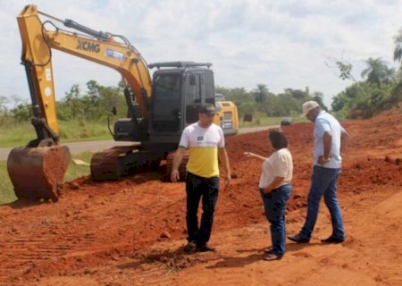 Prefeitura melhora visibilidade em travessão para garantir mais segurança em Jateí