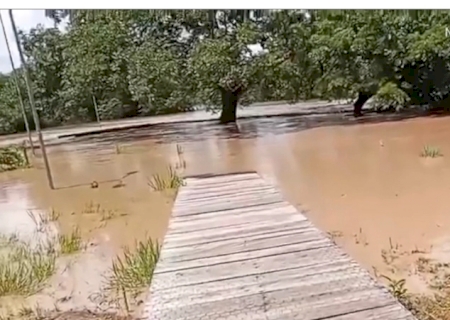 Com chuva de 240 mil&iacute;metros em tr&ecirc;s dias, Corguinho entra em alerta