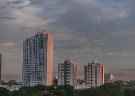 Termômetros podem chegar a 34°C em MS com previsão de pancadas de chuva à tarde