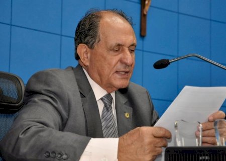 Deputado Zé Teixeira trabalha para garantir atendimentos da APAE de Angélica