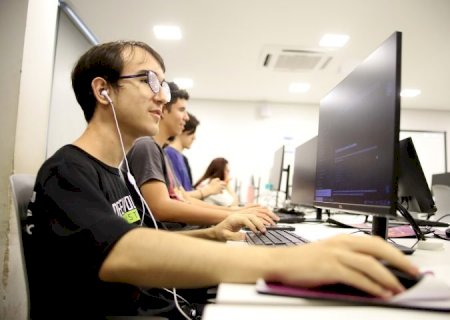 Segunda etapa do Programa Voucher Desenvolvedor começa com 117 vagas em cinco cidades