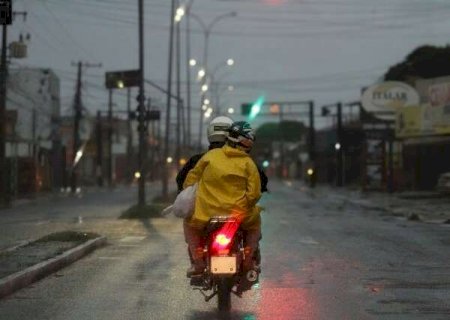 Mato Grosso do Sul segue sob alerta de temporal com ventos de at&eacute; 100 km/h