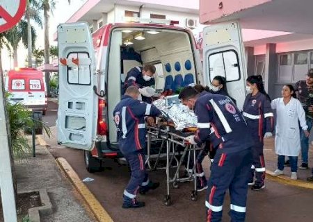 Adolescente perde perna e tem outra esmagada ap&oacute;s acidente rural em Dourados