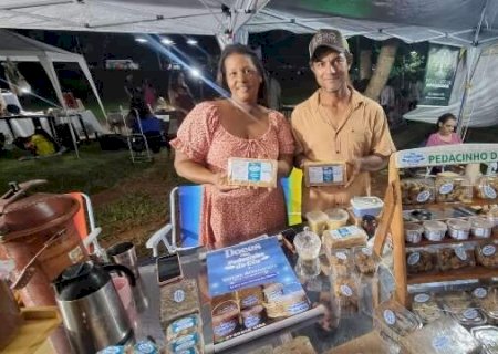 Com 11 vacas, produtora transforma leite em doces que cruzam o país
