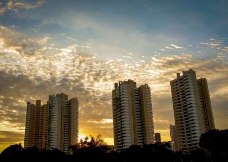 Tempo firme predomina em MS neste sábado com máximas de até 38°C