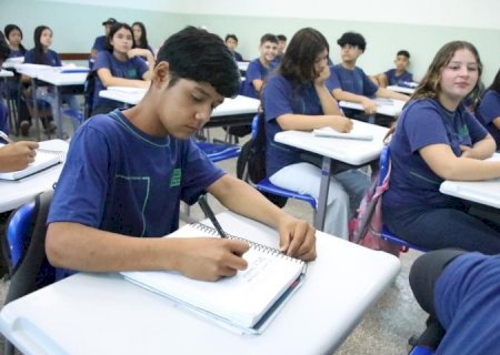 Governo de MS entrega obras para modernizar e qualificar a educação de Ponta Porã