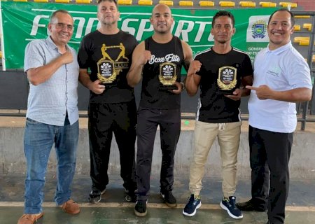 Equipes de 12 municípios disputam competição de boxe no fim de semana
