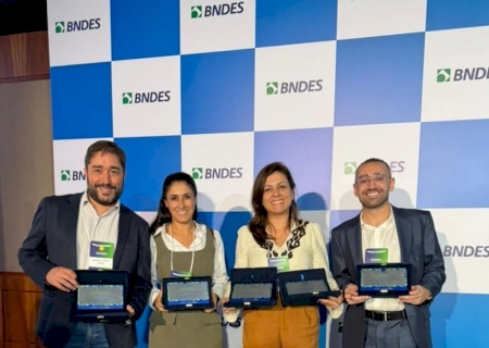 Sicredi é premiado em 5 categorias pelo BNDES