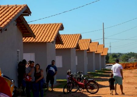 Com entrega de casas populares, Governo de Mato Grosso do Sul beneficia população de Três Lagoas