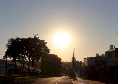 Sol predomina e calor ganha for&ccedil;a neste domingo, com baixa umidade do ar>