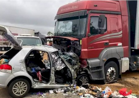 Seis pessoas da mesma família morrem em acidente na BR-251 em MG