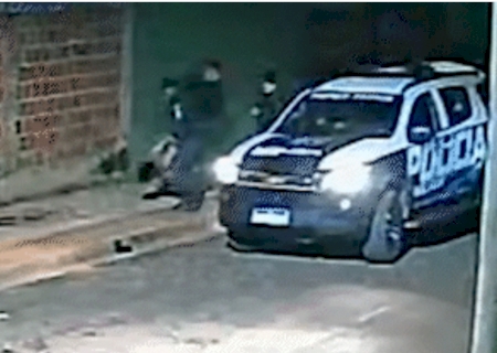 Justi&ccedil;a manda soltar policiais militares presos por morte em Anast&aacute;cio