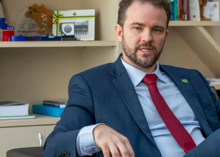 Governo avalia uso do FGTS para quitar dívidas, diz Durigan