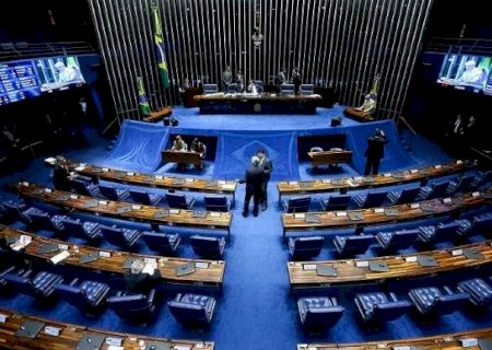 Eleitor hesita no segundo voto e Senado segue sem favorito claro