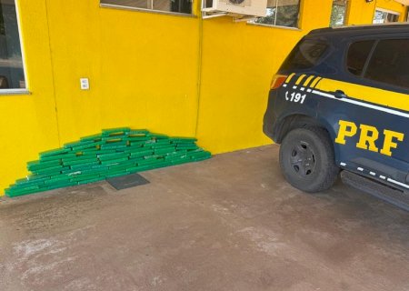 PRF apreende 114 Kg de maconha na BR-262