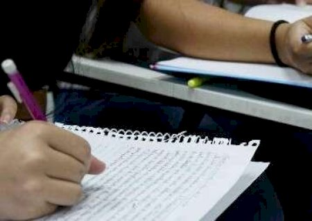 MEC far&aacute; inscri&ccedil;&atilde;o autom&aacute;tica de alunos da rede p&uacute;blica no Enem>