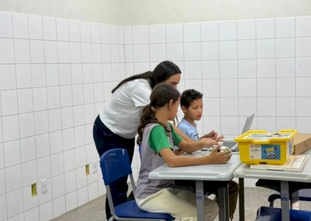 Curso de Robótica leva tecnologia e inovação para alunos da rede municipal em Caarapó