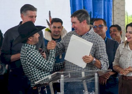 Tacuru reúne investimentos superiores a R$ 11 milhões em habitação, pavimentação e saneamento>