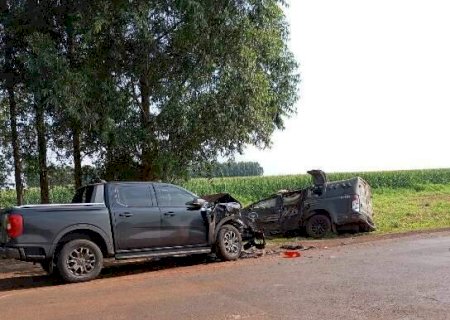 Viatura do DOF capota ap&oacute;s acidente em rodovia e deixa 4 policiais feridos