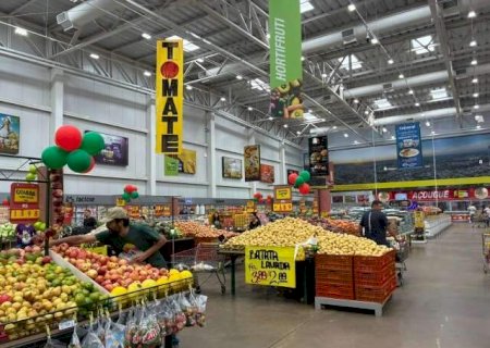 Batata e tomate puxam alta da cesta b&aacute;sica em Campo Grande