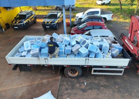 PRF apreende 4,7 toneladas de maconha em Três Lagoas (MS)