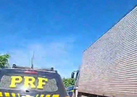 PRF recupera caminhão em Bataguassu (MS)