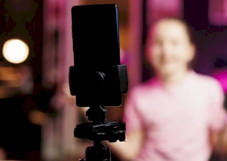 Plano contra trabalho infantil alerta para violações no mundo digital