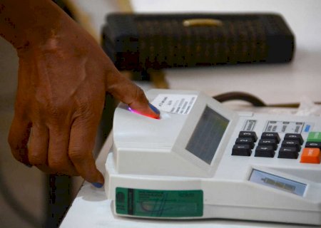 Pesquisa mostra avanço de eleitores nem bolsonaristas nem lulistas no Estado