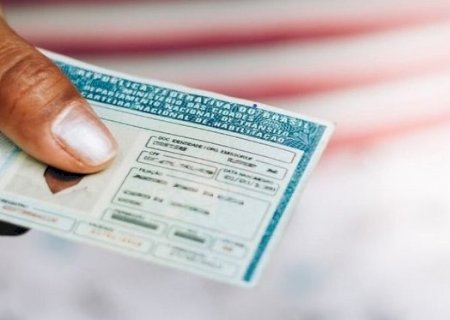 Maioria defende que idade para tirar CNH continue em 18 anos