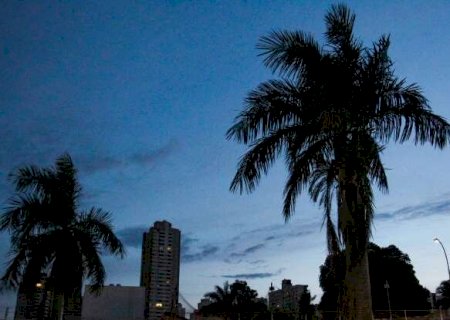Semana come&ccedil;a quente e termina com chuva e queda de temperatura em MS