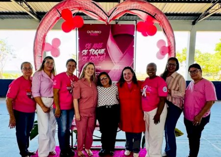 Em Jateí, prefeita cumprimenta equipe e acompanha atendimentos na carreta do Hospital de Amor