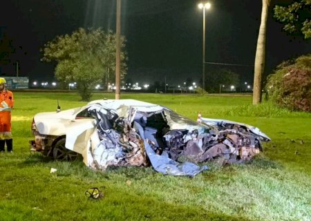 Homem morre após perder controle de veículo em rotatória da BR-163